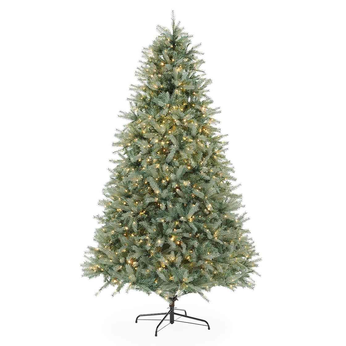 9 ft Blue Balsam Fir Christmas tree with 1400 twinkling dual LED lights